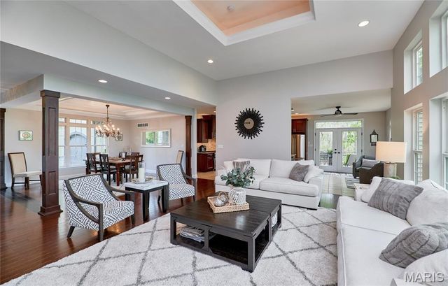 1275 Diamond Valley Drive, High Ridge, MO 63049