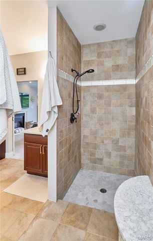 1275 Diamond Valley Drive, High Ridge, MO 63049