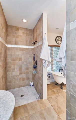 1275 Diamond Valley Drive, High Ridge, MO 63049
