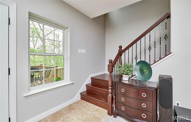 1275 Diamond Valley Drive, High Ridge, MO 63049