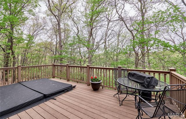 1275 Diamond Valley Drive, High Ridge, MO 63049