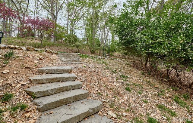1275 Diamond Valley Drive, High Ridge, MO 63049