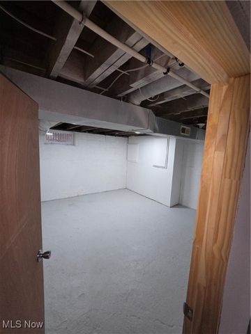 1264 Dietz Avenue, Akron, OH 44301