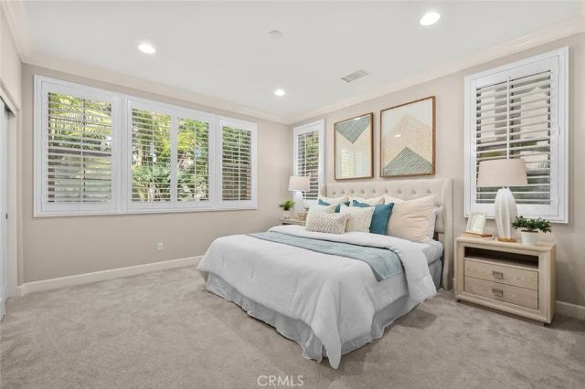 121 Catalonia, Irvine, CA 92618