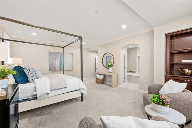 121 Catalonia, Irvine, CA 92618