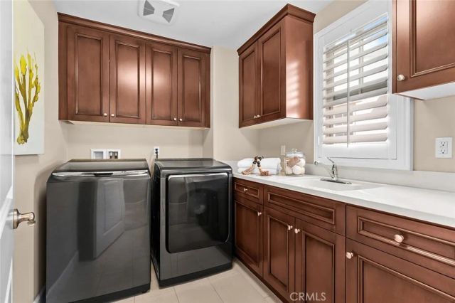 121 Catalonia, Irvine, CA 92618