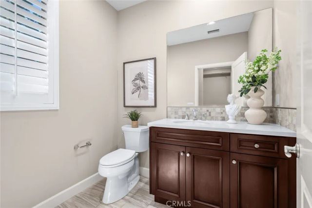 121 Catalonia, Irvine, CA 92618