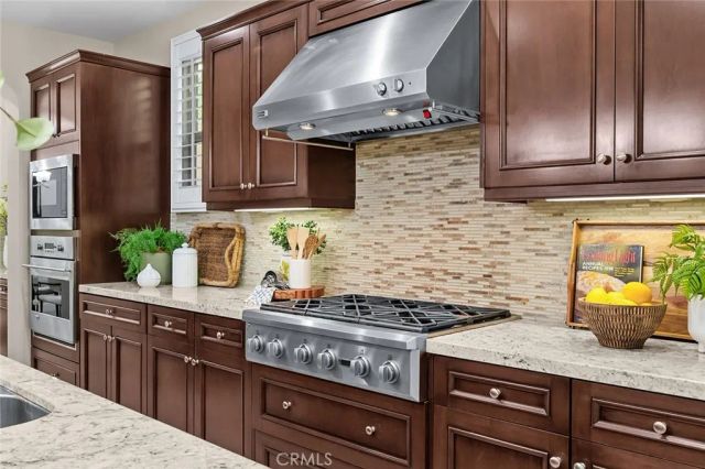 121 Catalonia, Irvine, CA 92618