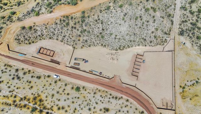 000 S Bar 5 Road, Wickenburg, AZ 85390