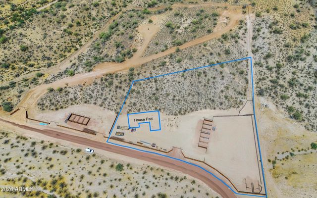 000 S Bar 5 Road, Wickenburg, AZ 85390
