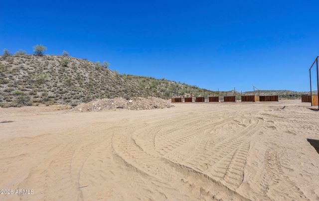000 S Bar 5 Road, Wickenburg, AZ 85390