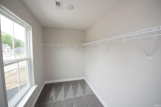 909 S Hoke Avenue, Frankfort, IN 46041