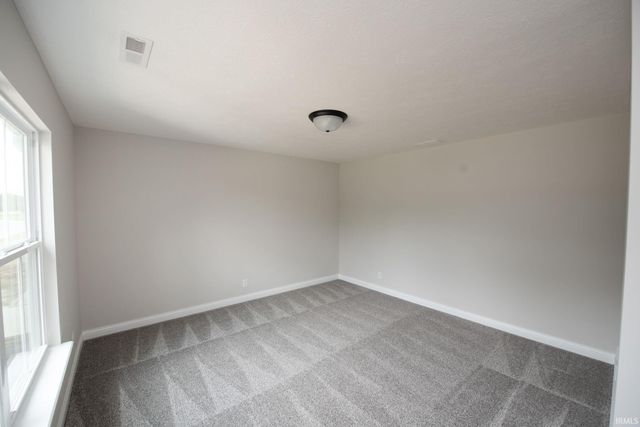 909 S Hoke Avenue, Frankfort, IN 46041