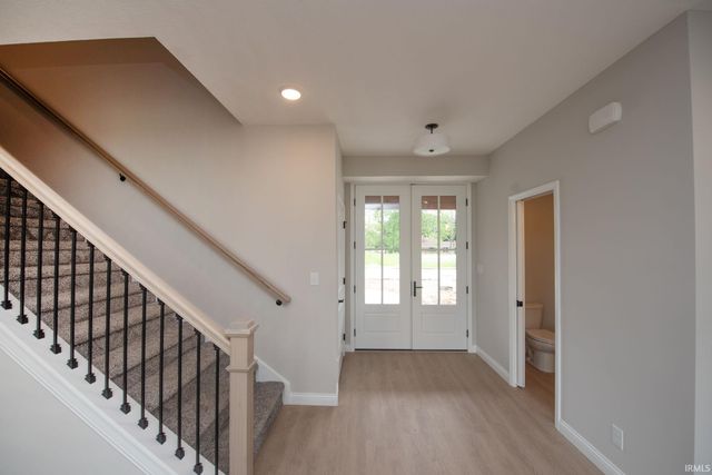 909 S Hoke Avenue, Frankfort, IN 46041