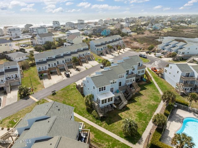 24 Bermuda Landing Place, N Topsail Beach, NC 28460