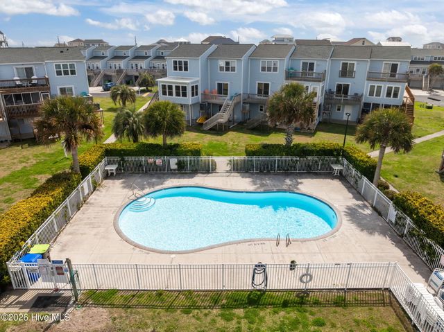 24 Bermuda Landing Place, N Topsail Beach, NC 28460
