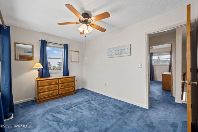 24 Bermuda Landing Place, N Topsail Beach, NC 28460
