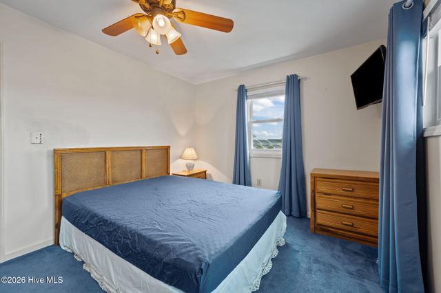 24 Bermuda Landing Place, N Topsail Beach, NC 28460