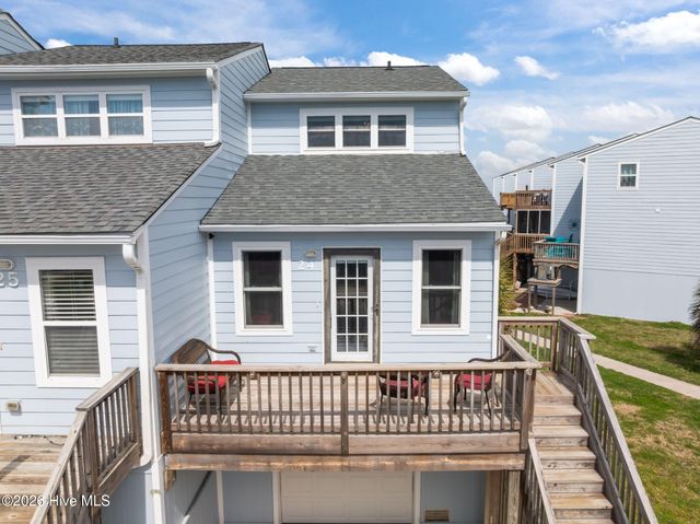 24 Bermuda Landing Place, N Topsail Beach, NC 28460