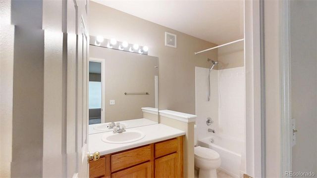 5555 E Briarwood Avenue 1904, Centennial, CO 80122