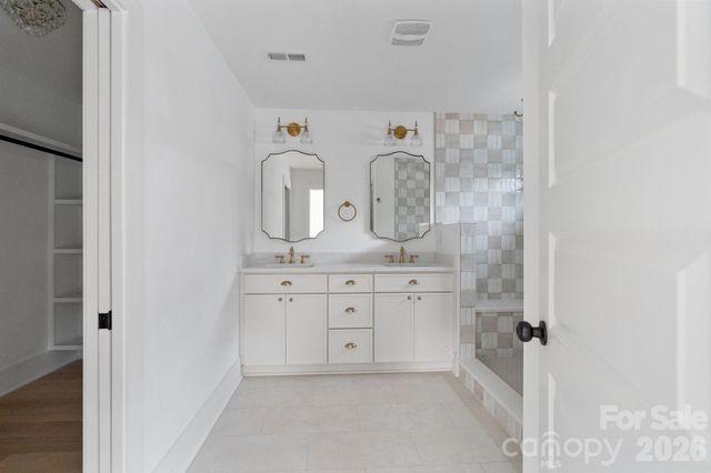 2804 Grimes Street, Charlotte, NC 28206