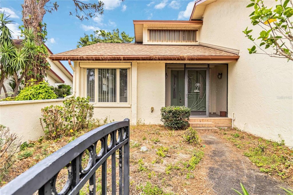 6203 COURTSIDE DRIVE 21, Bradenton, FL 34210