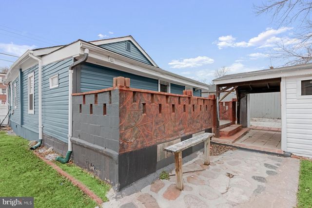 805 EASTERN AVE, Capitol Heights, MD 20743