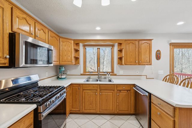 1217 28th Avenue, Silvis, IL 62182