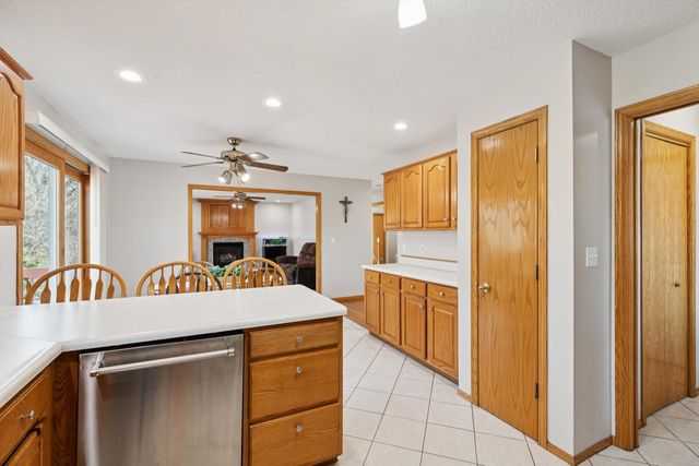 1217 28th Avenue, Silvis, IL 62182