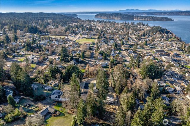 2009 Nisqually Street, Steilacoom, WA 98388