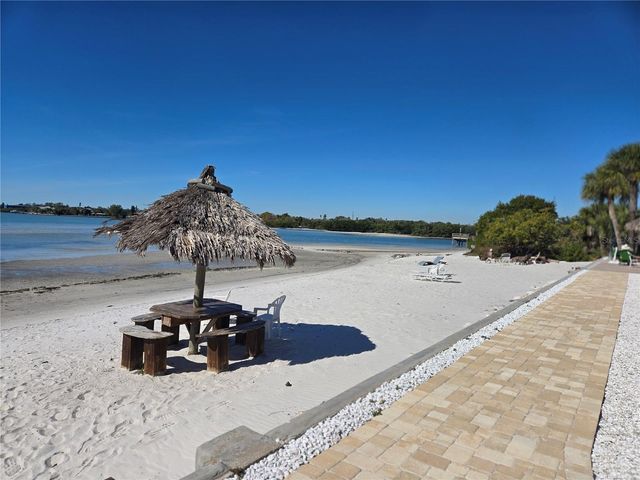 4105 38TH AVENUE S F, St Petersburg, FL 33711