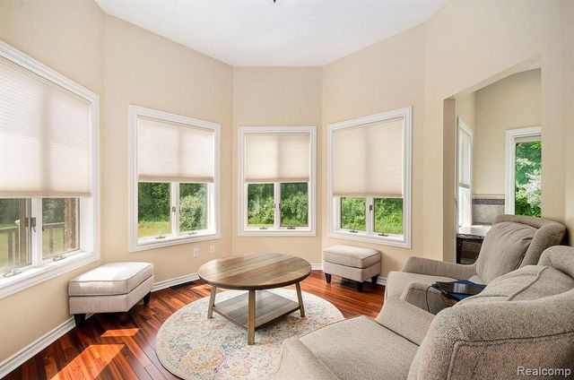 4196 Kensington Road, Milford, MI 48380