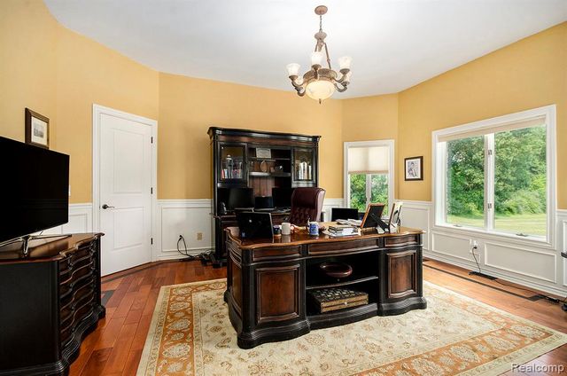 4196 Kensington Road, Milford, MI 48380