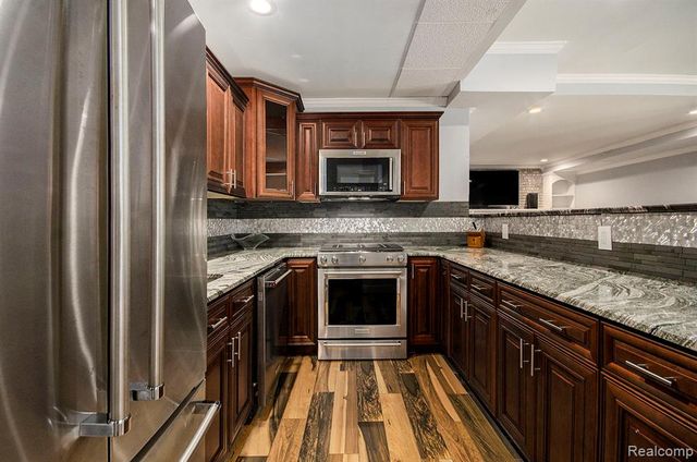 4196 Kensington Road, Milford, MI 48380