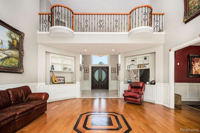 4196 Kensington Road, Milford, MI 48380