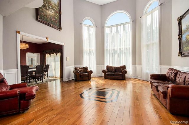 4196 Kensington Road, Milford, MI 48380