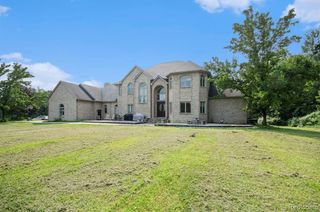 4196 Kensington Road, Milford, MI 48380