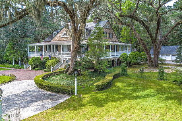 92 Dean Hall Road, Seabrook, SC 29940