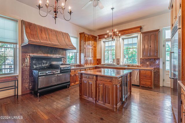 92 Dean Hall Road, Seabrook, SC 29940