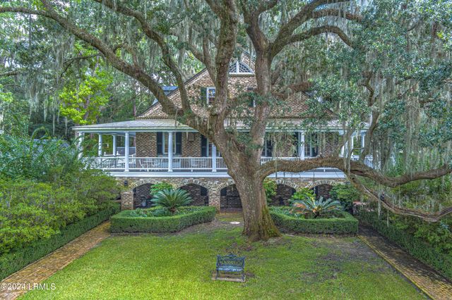 92 Dean Hall Road, Seabrook, SC 29940