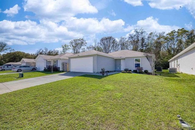7821 Maxton Rd, Pensacola, FL 32514