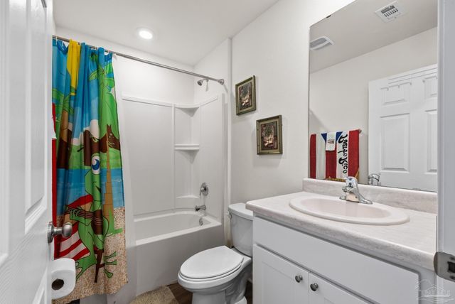 7821 Maxton Rd, Pensacola, FL 32514