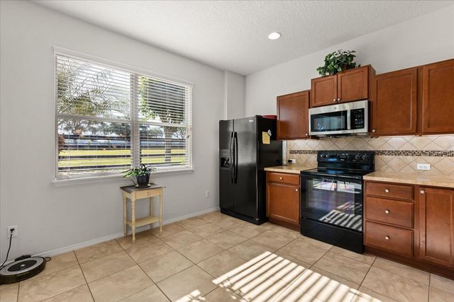 22024 BELGIAN COURT, Mount Dora, FL 32757