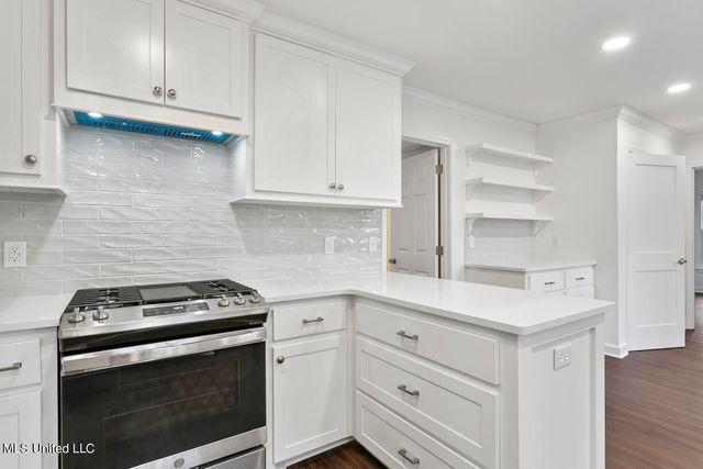 4348 Brook Drive, Jackson, MS 39206