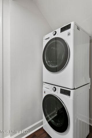 4348 Brook Drive, Jackson, MS 39206