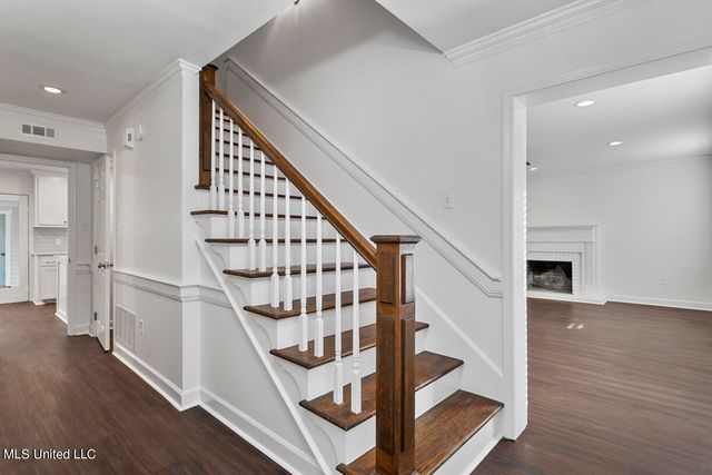 4348 Brook Drive, Jackson, MS 39206