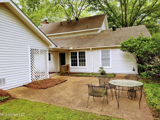 4348 Brook Drive, Jackson, MS 39206