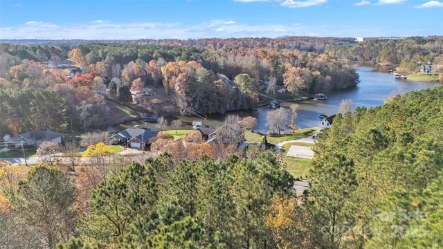 5607 HEATHSTEAD Drive, Granite Falls, NC 28630