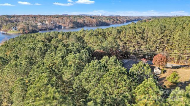 5607 HEATHSTEAD Drive, Granite Falls, NC 28630