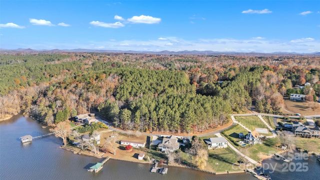 5607 HEATHSTEAD Drive, Granite Falls, NC 28630